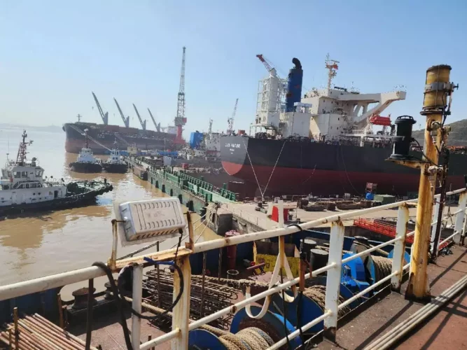 ГК «Технодар» приступила к проекту на контейнеровозе в Китае